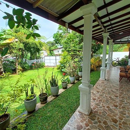 Dreams Villa Hikkaduwa Dış mekan fotoğraf